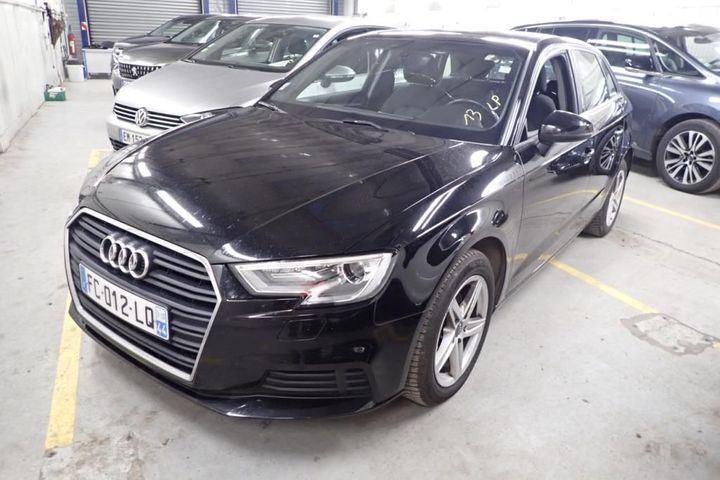 AUDI A3 SPORTBACK 2018 wauzzz8v3ka046014