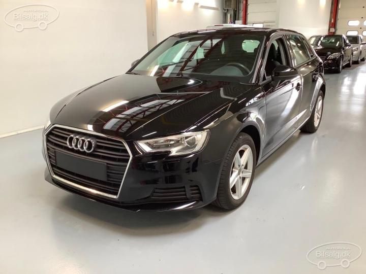 AUDI A3 SPORTBACK 2019 wauzzz8v3ka082737