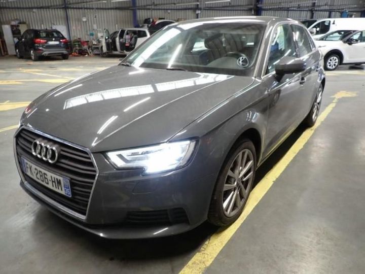 AUDI A3 SPORTBACK 2019 wauzzz8v3ka108642