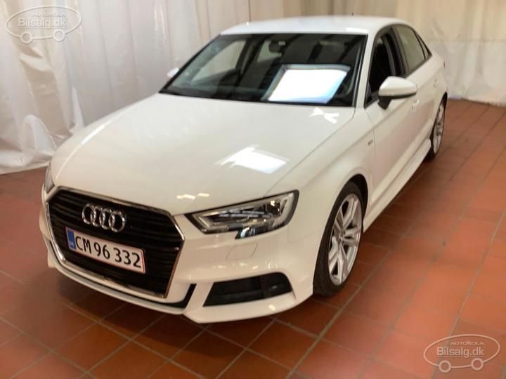 AUDI A3 SALOON 2019 wauzzz8v3la004492