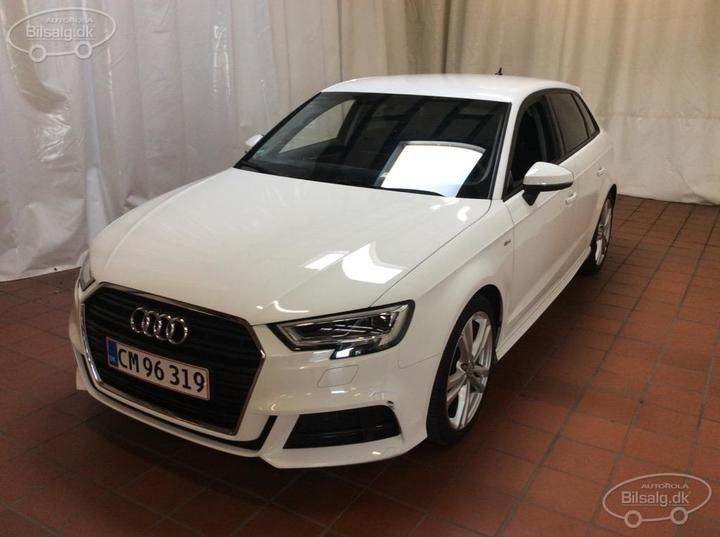 AUDI A3 SPORTBACK 2019 wauzzz8v3la021048