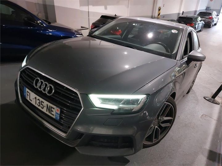 AUDI A3 SPORTBACK 2019 wauzzz8v3la029179