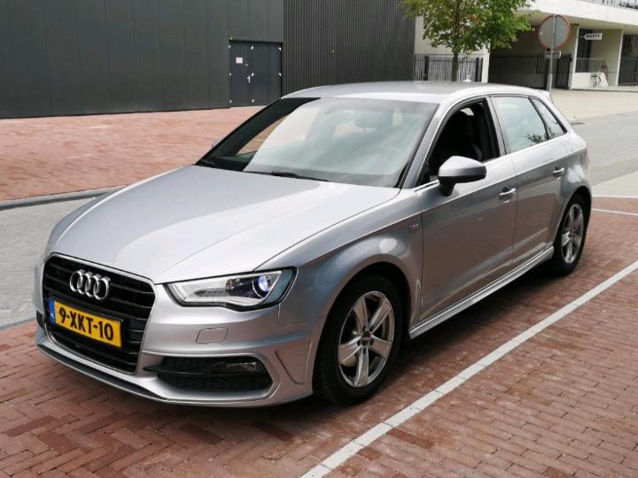 AUDI A3 SPORTBACK 2015 wauzzz8v4fa037344