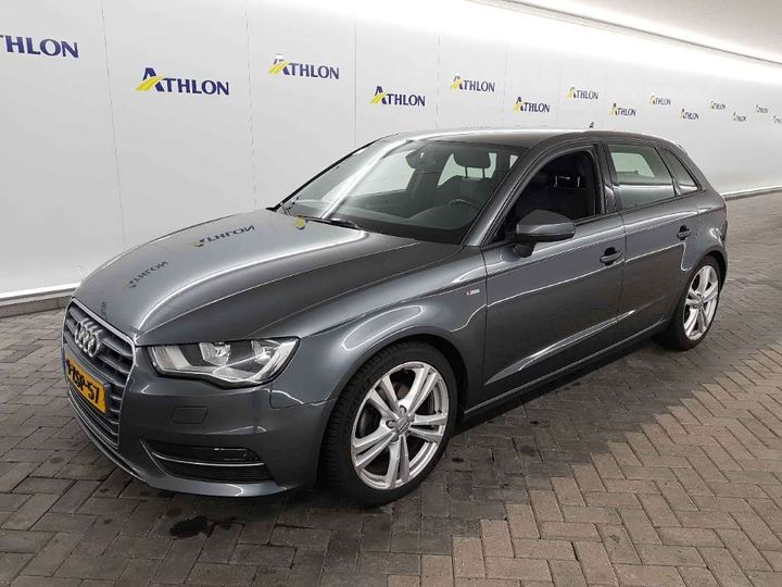 AUDI A3 SPORTBACK 2015 wauzzz8v4fa137623