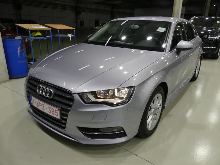 AUDI A3 SPORTBACK 2015 wauzzz8v4fa166667