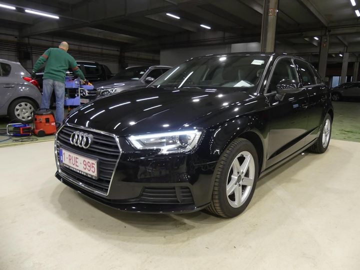 AUDI A3 SPORTBACK 2017 wauzzz8v4ha110716