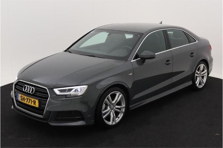 AUDI A3 LIMOUSINE 2018 wauzzz8v4j1039863