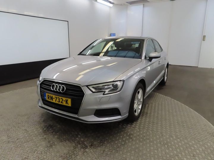 AUDI A3 LIMOUSINE 2018 wauzzz8v4j1043279