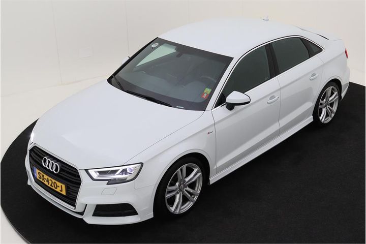 AUDI A3 LIMOUSINE 2018 wauzzz8v4j1064973