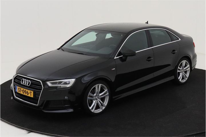 AUDI A3 LIMOUSINE 2018 wauzzz8v4j1068828