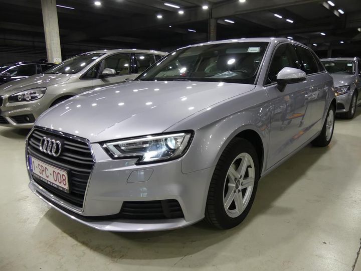 AUDI A3 SPORTBACK 2017 wauzzz8v4ja003333