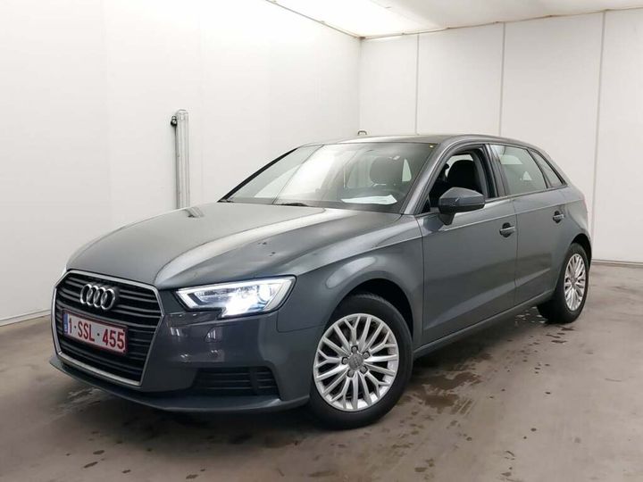 AUDI A3 2017 wauzzz8v4ja011092