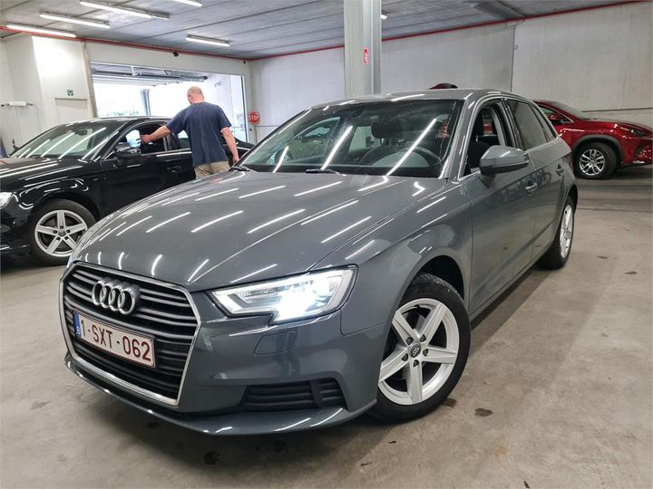 AUDI A3 SPORTBACK 2017 wauzzz8v4ja025719