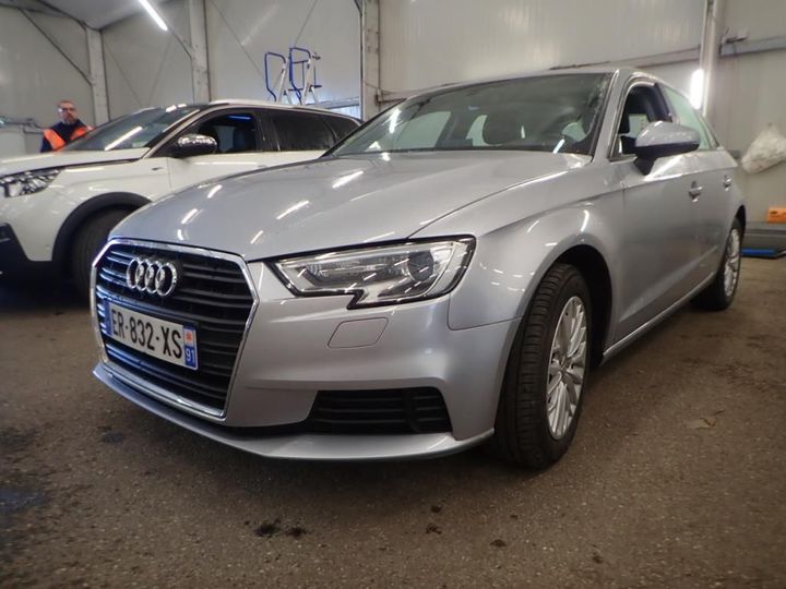 AUDI A3 SPORTBACK 2017 wauzzz8v4ja050362