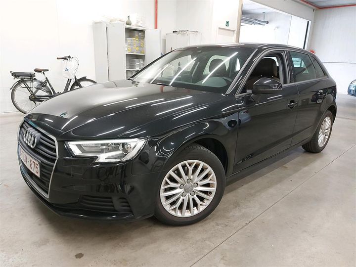 AUDI A3 SPORTBACK 2017 wauzzz8v4ja061264