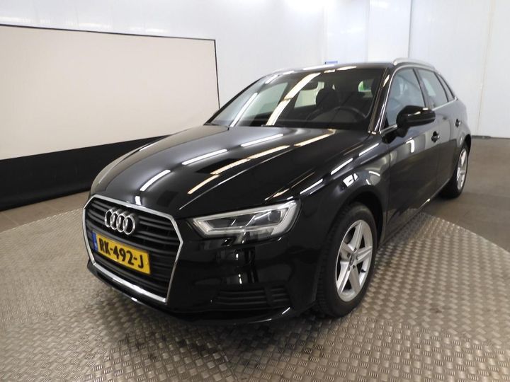 AUDI A3 SPORTBACK 2018 wauzzz8v4ja067534