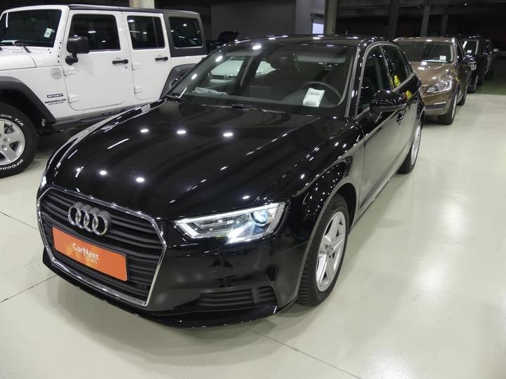 AUDI A3 SPORTBACK 2017 wauzzz8v4ja072636