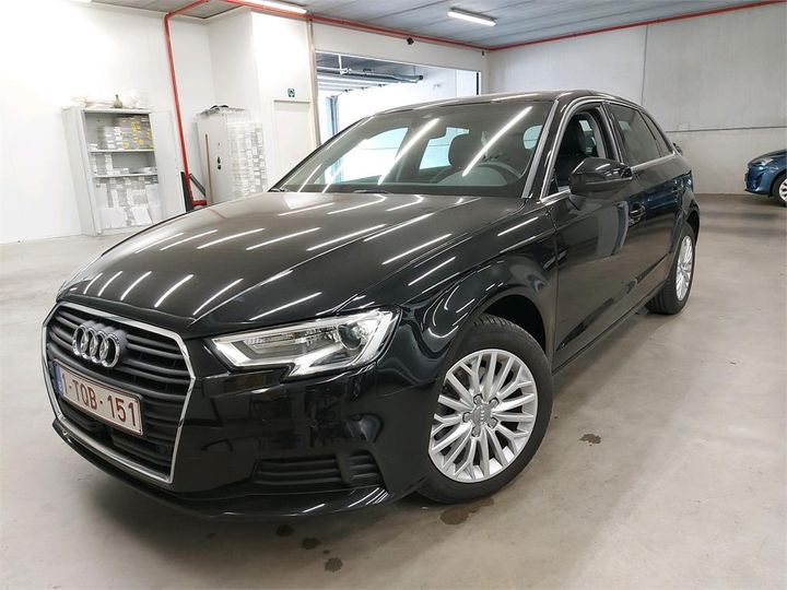 AUDI A3 SPORTBACK 2018 wauzzz8v4ja075102