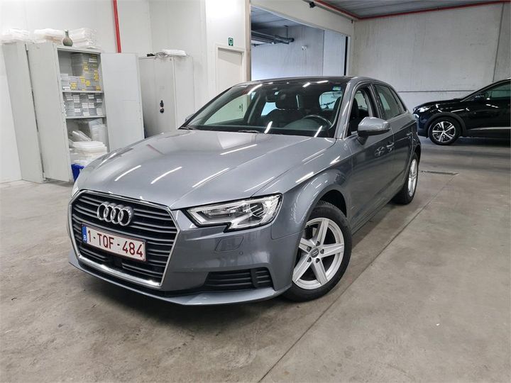 AUDI A3 SPORTBACK 2018 wauzzz8v4ja075665