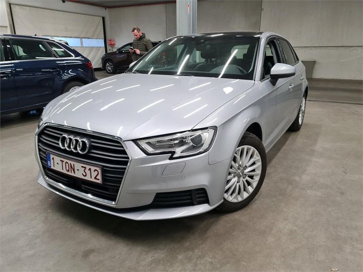 AUDI A3 SPORTBACK 2018 wauzzz8v4ja076590