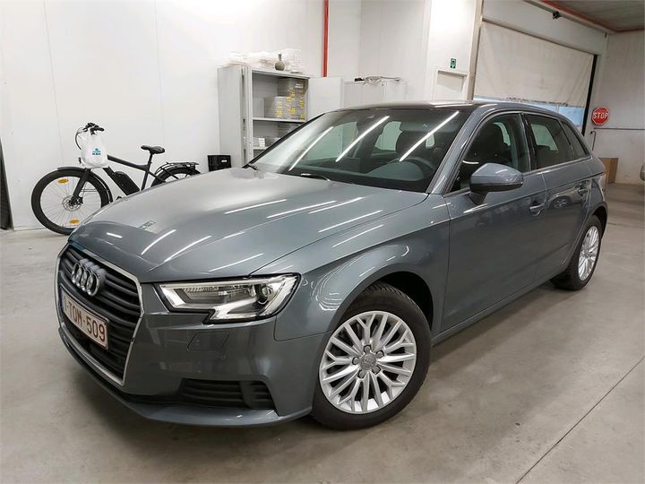 AUDI A3 SPORTBACK 2018 wauzzz8v4ja077870