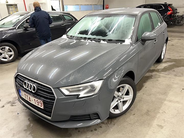 AUDI A3 SPORTBACK 2018 wauzzz8v4ja087167