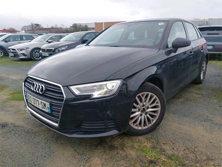 AUDI A3 SPORTBACK 2018 wauzzz8v4ja132320