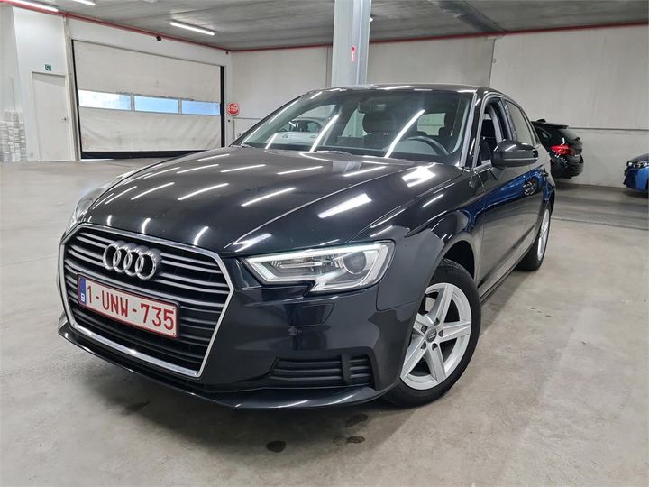 AUDI A3 SPORTBACK 2018 wauzzz8v4ja132382