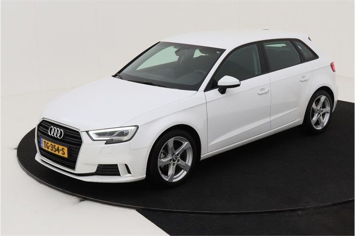 AUDI A3 SPORTBACK 2018 wauzzz8v4ja144970