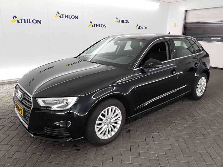 AUDI A3 SPORTBACK 2018 wauzzz8v4ja145200