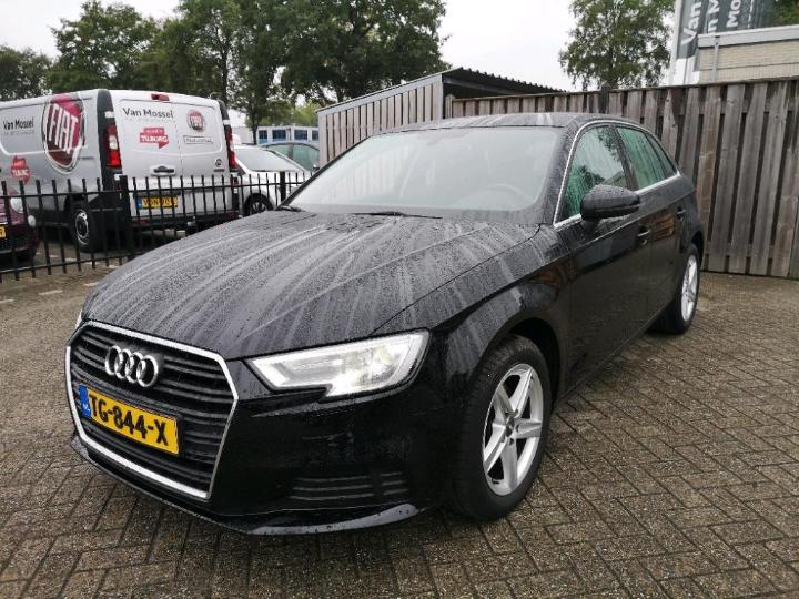 AUDI A3 SPORTBACK 2018 wauzzz8v4ja147755