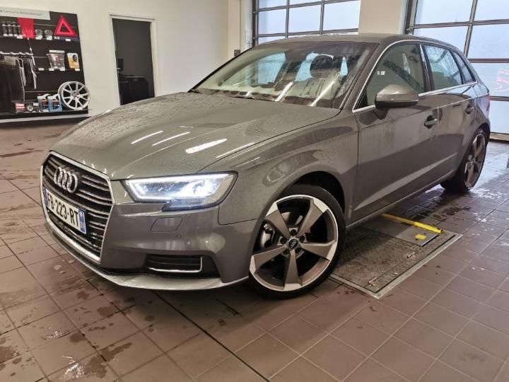 AUDI A3 SPORTBACK 2018 wauzzz8v4ja148386