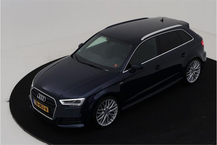 AUDI A3 SPORTBACK 2018 wauzzz8v4ja151479