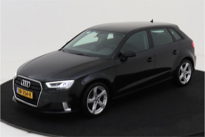 AUDI A3 2018 wauzzz8v4ka016908