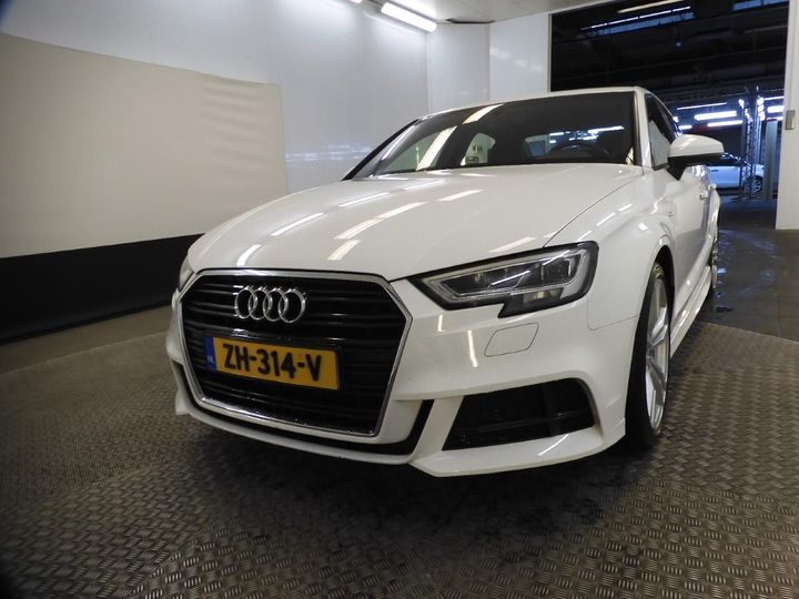 AUDI A3 LIMOUSINE 2019 wauzzz8v4ka096579