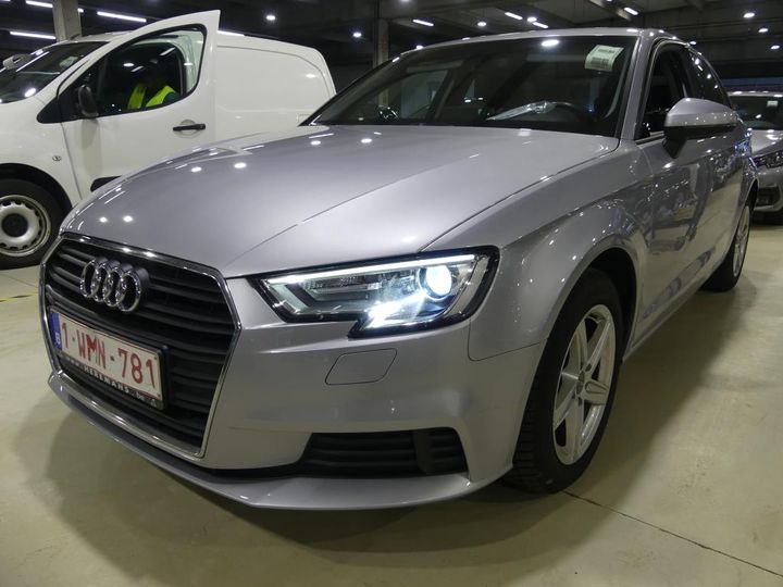 AUDI A3 SPORTBACK 2019 wauzzz8v4ka118645