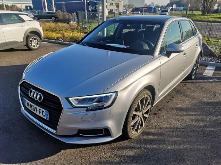 AUDI A3 SPORTBACK 2019 wauzzz8v4la023567