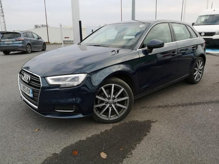 AUDI A3 SPORTBACK 2019 wauzzz8v4la027540