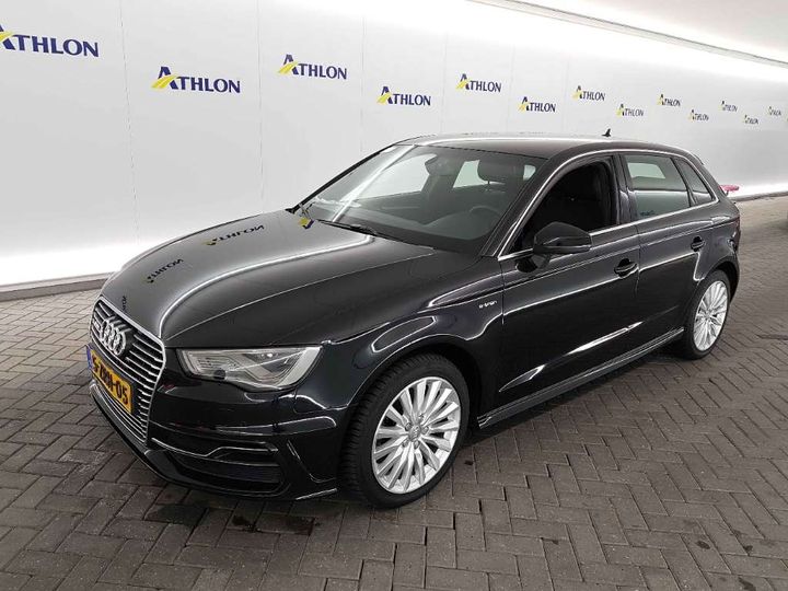 AUDI A3 SPORTBACK 2015 wauzzz8v5fa127943