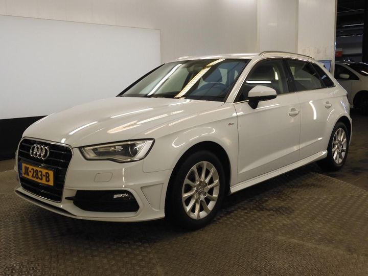 AUDI A3 SPORTBACK 2016 wauzzz8v5ga147000