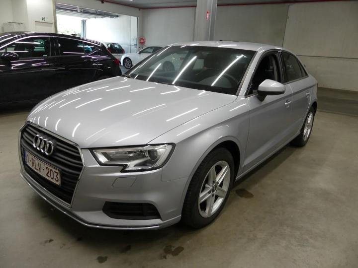 AUDI A3 BERLINE 2017 wauzzz8v5h1051028