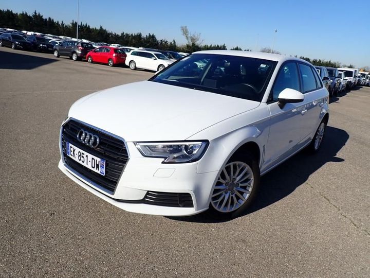 AUDI A3 SPORTBACK 2017 wauzzz8v5ha099628