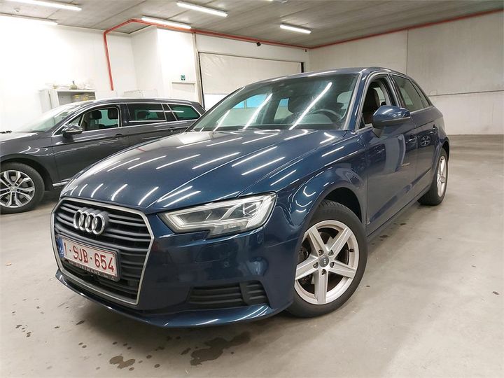 AUDI A3 SPORTBACK 2017 wauzzz8v5ha115553