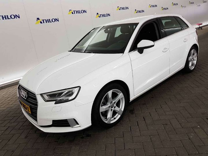 AUDI A3 SPORTBACK 2017 wauzzz8v5ha124091