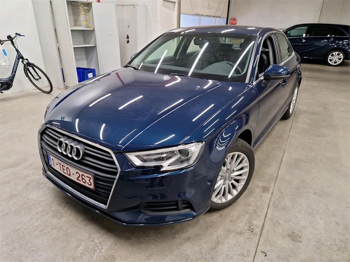 AUDI A3 BERLINE 2017 wauzzz8v5j1026104