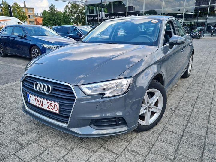 AUDI A3 BERLINE 2017 wauzzz8v5j1038527