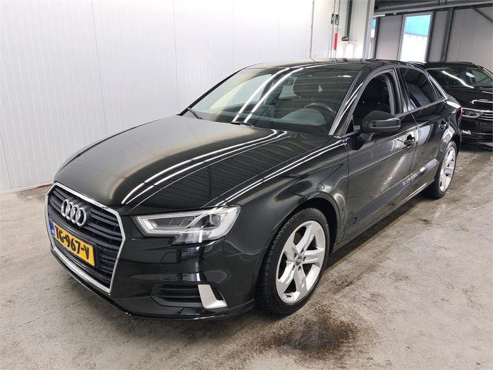 AUDI A3 2018 wauzzz8v5j1090420