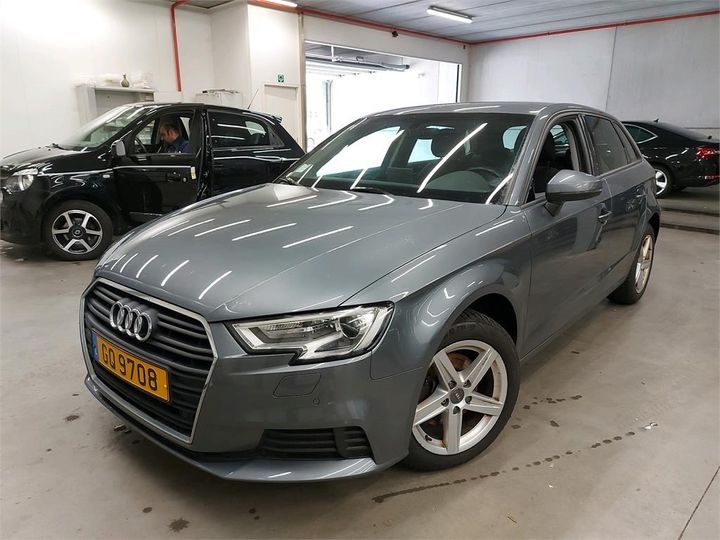 AUDI A3 SPORTBACK 2017 wauzzz8v5ja013918