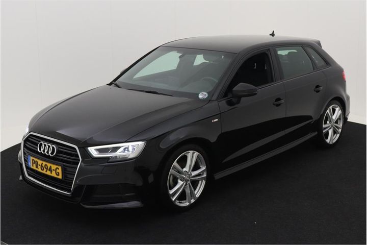 AUDI A3 SPORTBACK 2017 wauzzz8v5ja025583