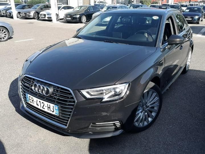 AUDI A3 SPORTBACK 2017 wauzzz8v5ja047051